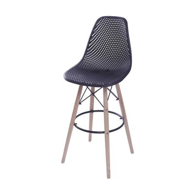 Banqueta Eames Dsw Colmeia Em Polipropileno Preta Base Madeira