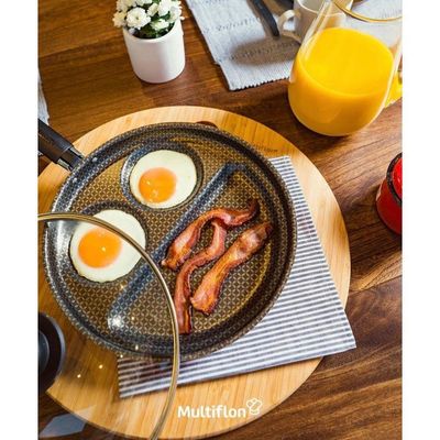 Frigideira Breakfast Gourmet Preto 26 Cm Em Alumínio Com Revestimento Interno Antiaderente