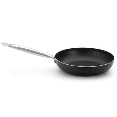 Frigideira Profissional Preta 32 Cm 4,2 L Em Alumínio Com Revestimento Interno Antiaderente