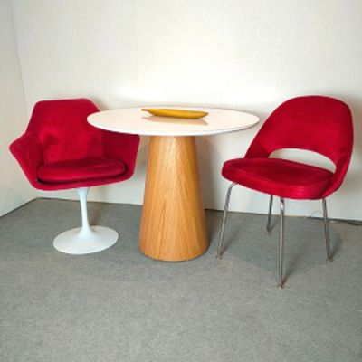Mesa De Jantar Cone 80 Cm Base Madeira Freijó Tampo Laca + Vidro Branco