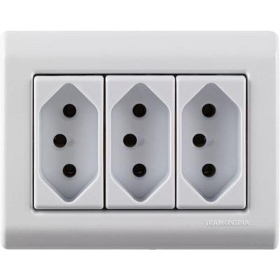 Caixa de Sobrepor 3 Tomadas 2p+t 20 A 250 V Tramontina