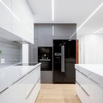 Perfil Para Fita De Led Sobrepor Taschibra Sope Com 1,5 Metros Preto