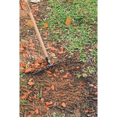 Ancinho Curvo Leve com 16 Dentes Tramontina em Aço sem Cabo