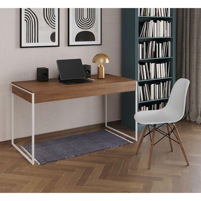 Mesa De Escritório Industrial Amêndoa 137X53Cm Base Ferro Branco Com 1 Cadeira Branca