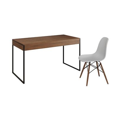 Mesa De Escritório Industrial Amêndoa 137X53Cm Base Ferro Preto Com 1 Cadeira Branca