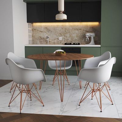 Mesa Jantar Redonda 110Cm Amêndoa Clips 3 Pés Com 5 Poltronas Brancas Base Cobre - Cor: Amendoa