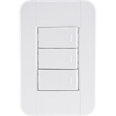 Conjunto 4x2 com 3 Interruptores Simples 10A 250V