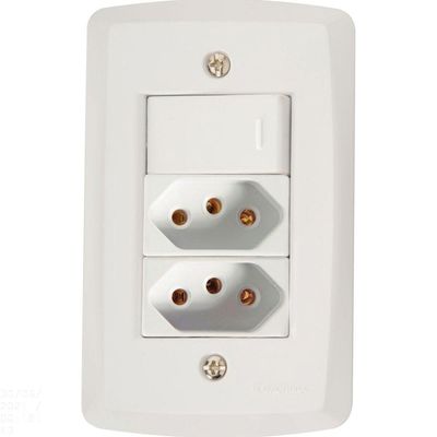 Conjunto 4x2 Com 1 Interruptor Simples 10 A 250 V E 2 Tomadas 2p+t 10 A 250 V Lux2 Branco