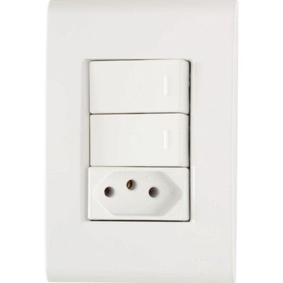 Conjunto 4x2 Com 2 Interruptores Simples 10 A 250 V E 1 Tomada 2p+t 10 A 250 V Liz Branco