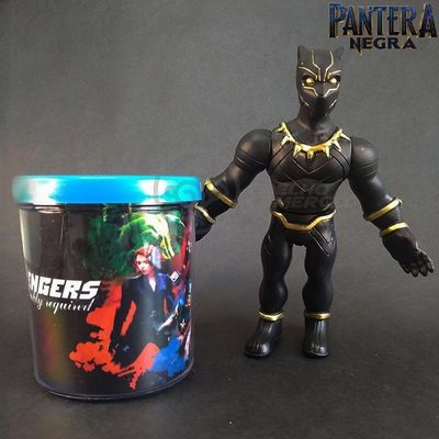 Kit Boneco Colecion. Pantera Negra 16Cm + Caneca