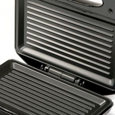 Sanduicheira Fast Grill e Sandwich Mondial S-12 750W - Preta Preto / 110